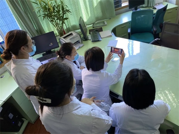 通用医疗及所属单位认真收看党的二十大开幕会盛况(图26) 通用医疗及所属单位认真收看党的二十大开幕会盛况(图26)