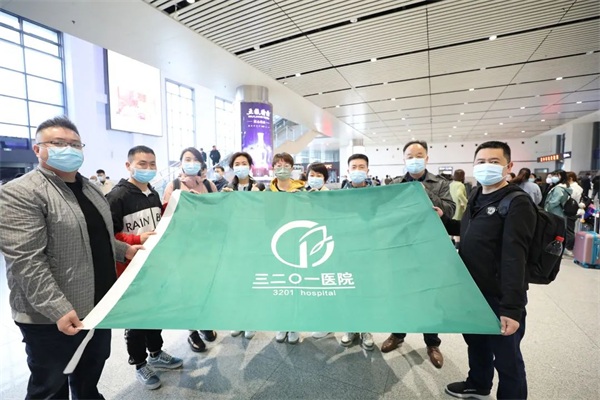 战疫英雄谱 | 援沪医疗队陈晓康：从支援西藏到支援上海，她一直在路上(图5)