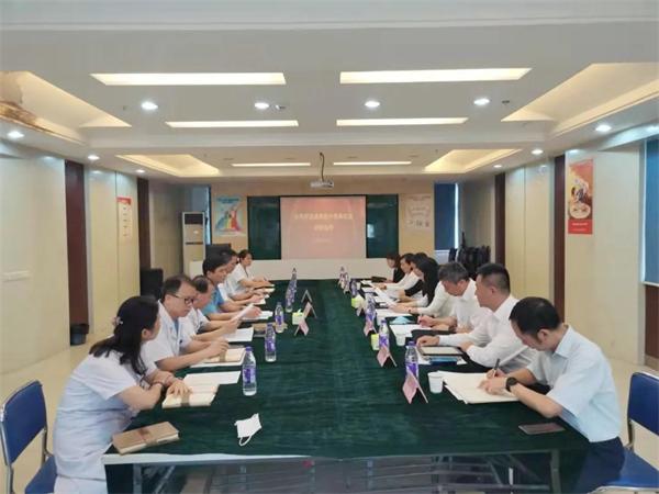 通用医疗董事长王建到合肥西园、江河社区卫生服务中心调研(图1)