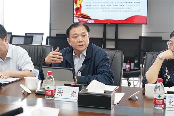 通用技术集团副总经理谢彪到通用医疗调研(图2) 通用技术集团副总经理谢彪到通用医疗调研(图2)