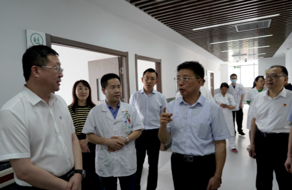 集团纪检监察组组长王会杰调研通用医疗西园、江河社区服务中心(图2)
